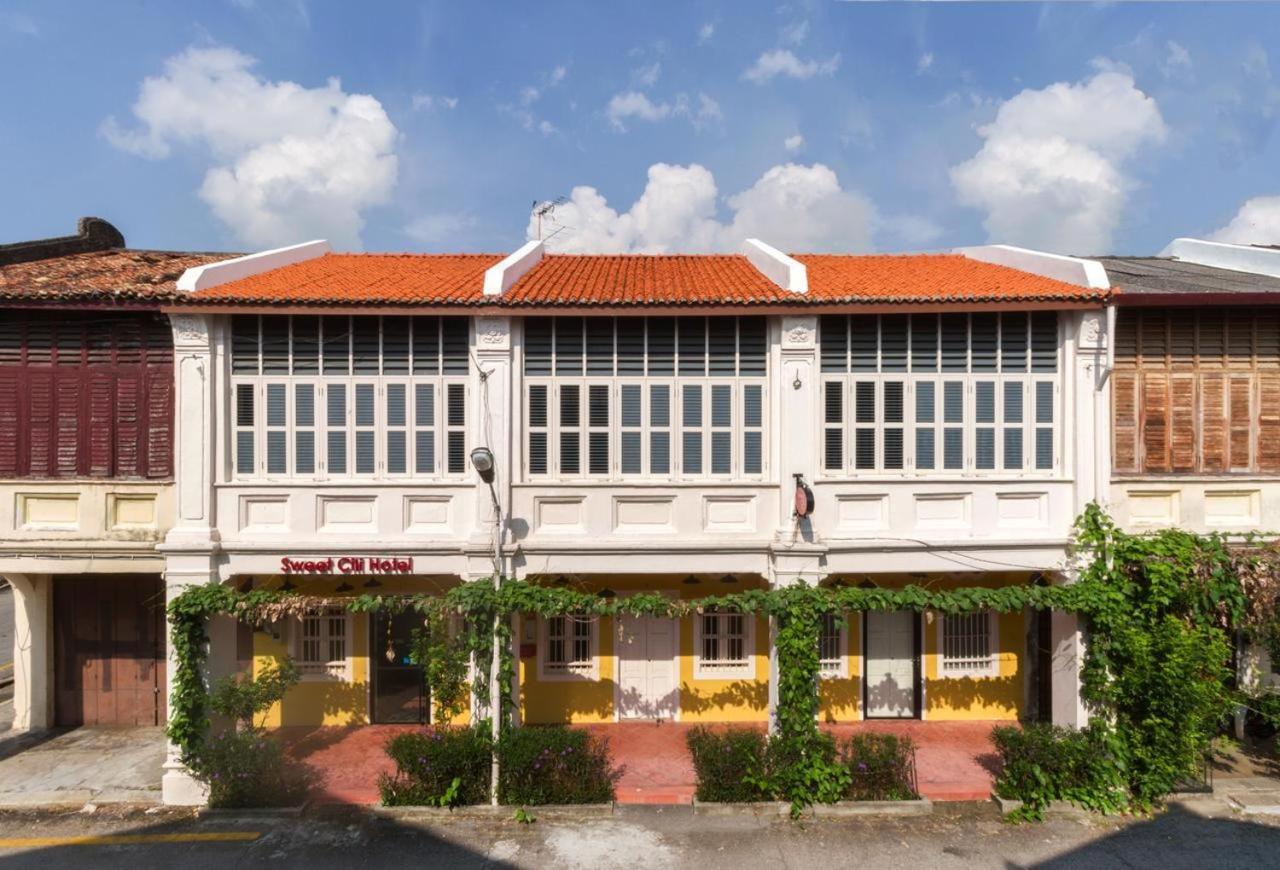 Reunion Residence George Town Exterior foto